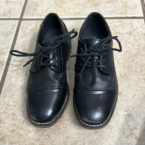 Boys’ dress shoes. Size 13